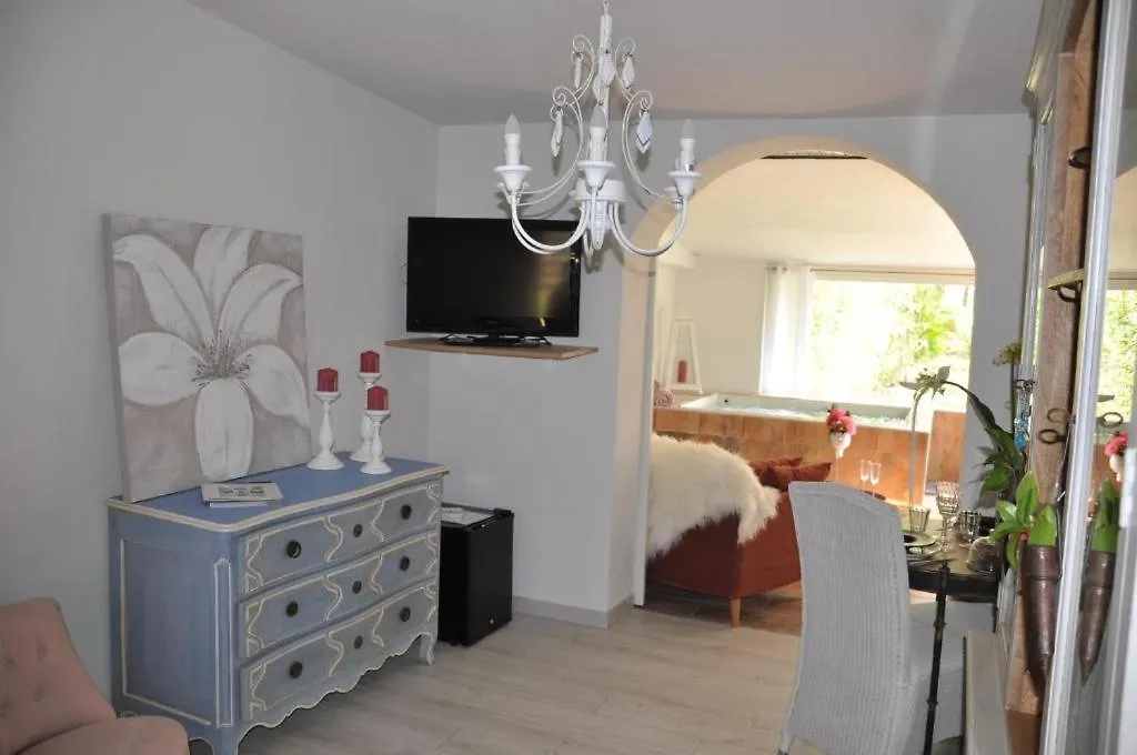 Le Domaine Des Grettes Apartment La Dominelais