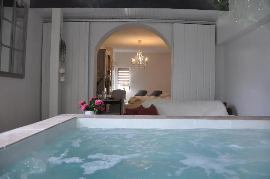 Le Domaine Des Grettes Apartment La Dominelais